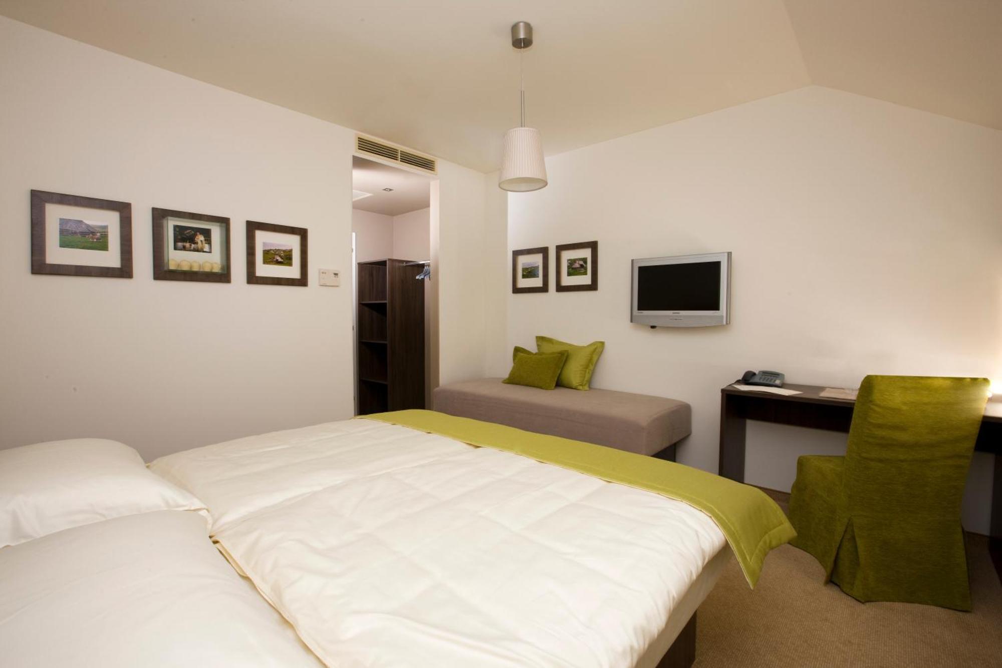 Ambient Hotel Domzale Ngoại thất bức ảnh