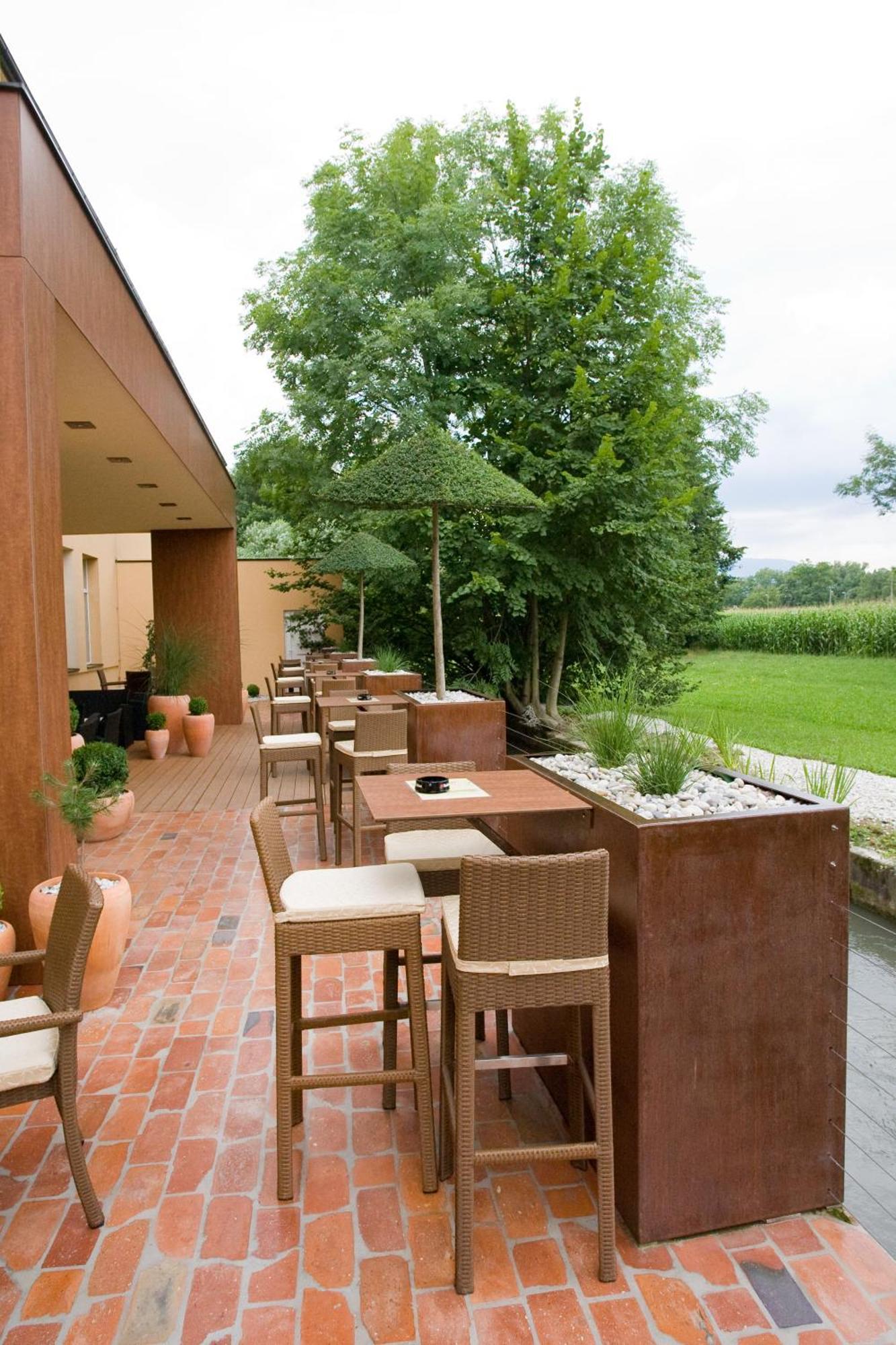 Ambient Hotel Domzale Ngoại thất bức ảnh